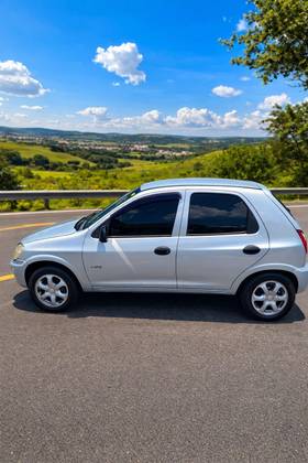 CHEVROLET CELTA 1.0 MPFI LIFE 8V FLEX 4P MANUAL CHEVROLET CELTA 1.0 MPFI LIFE 8V FLEX 4P MANUAL
